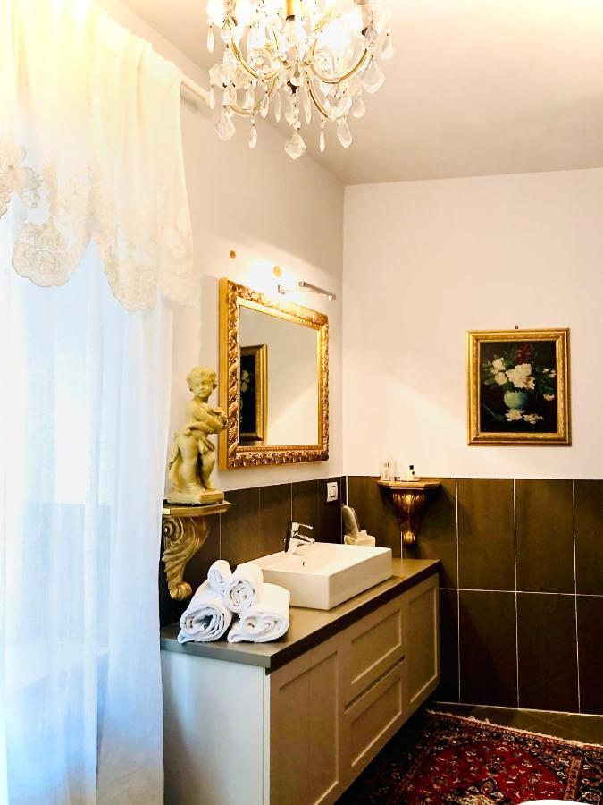 Verona Q19 Bagian luar foto